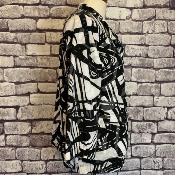 Chico's Zenergy 3/4 Sleeve Jacket Size M - Picture 8 of 10